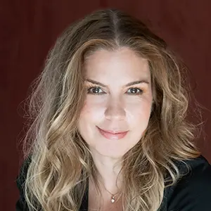 招聘教授 5 Stéphanie-Marie Degand